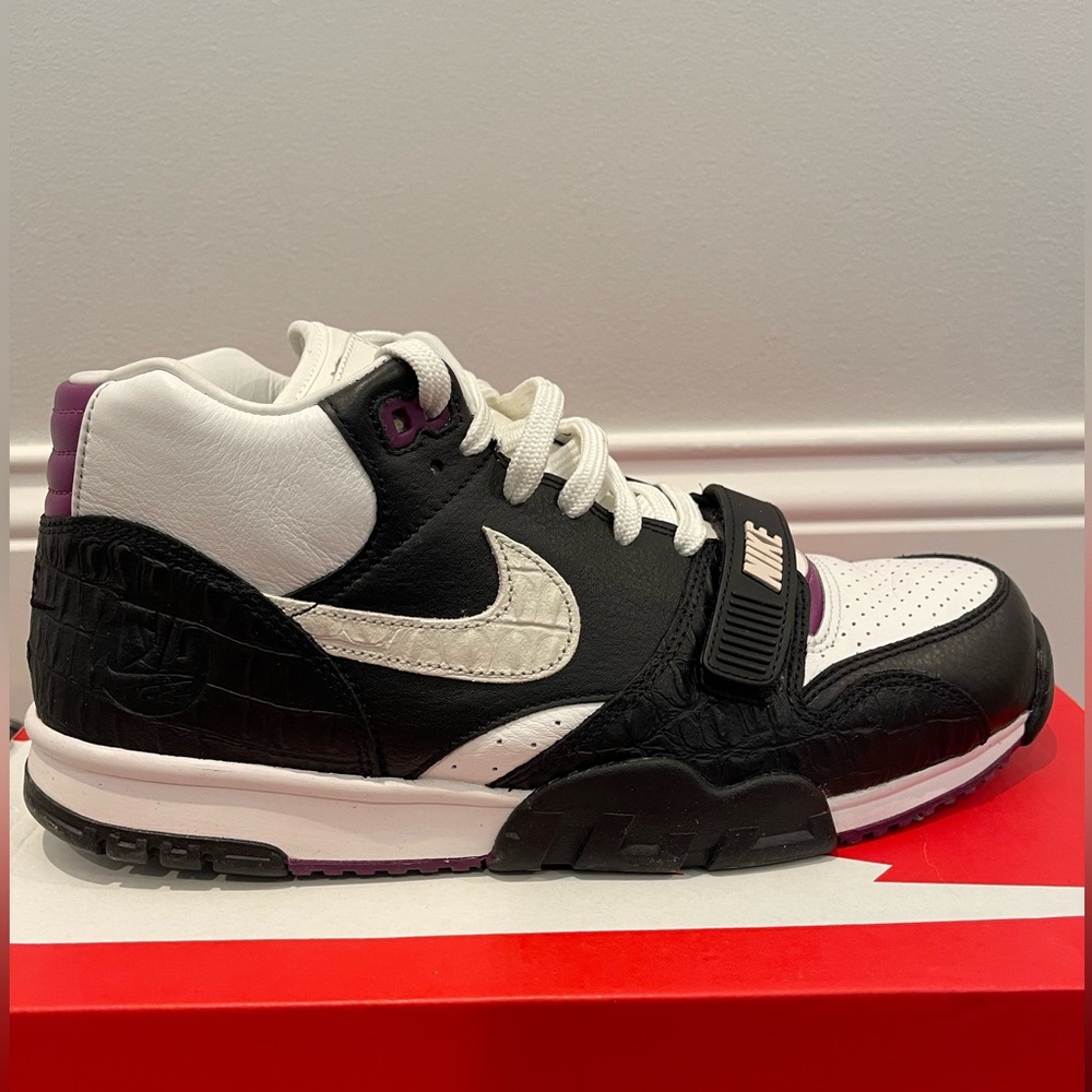 NIKE Air Trainer 1 Men’s Sneaker Size 10 ✨